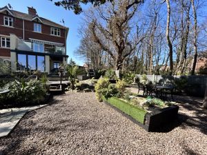 Photo 29- click for photo gallery